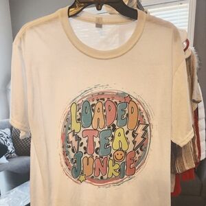 🦋 Women's T- shirt